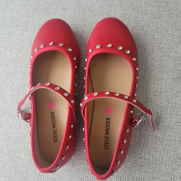Steve Madden Red Kids Mary Jane Shoes - Picture 1 of 9